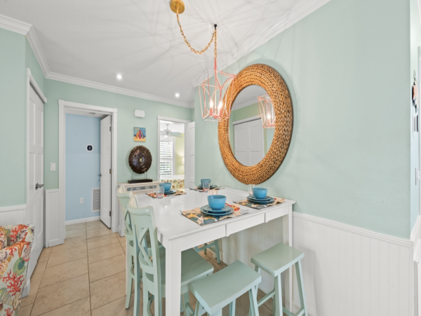 Holmes Beach Vacation Home with Pool 4 houses to beach